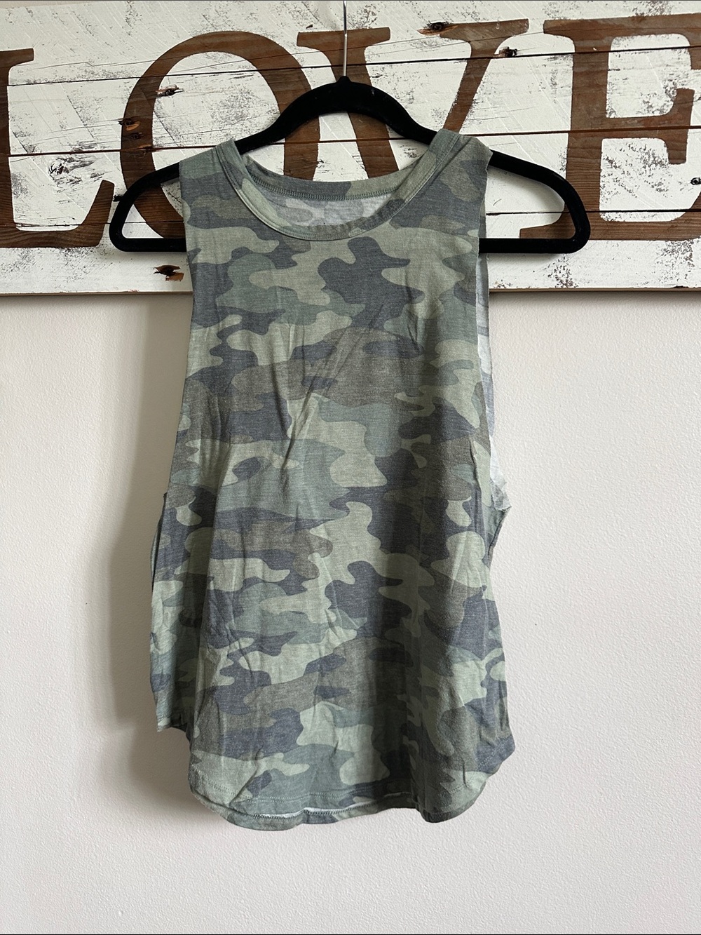 SO Green Camo Sleeveless Tank Top
